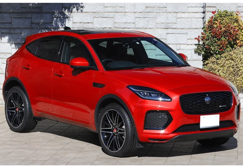 Jaguar E-Pace Красный