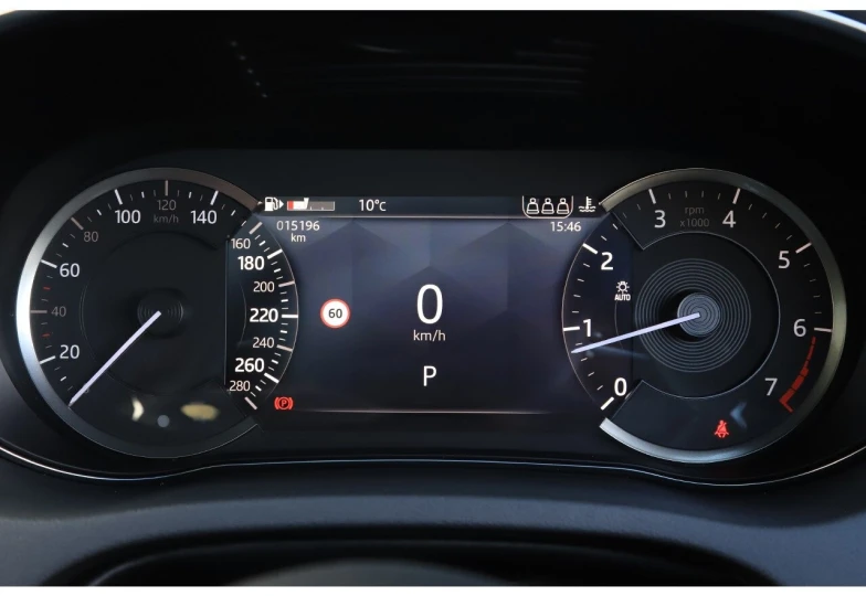 Jaguar E-Pace Красный
