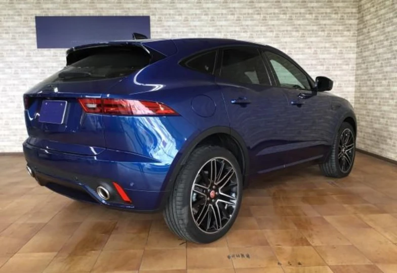 Jaguar E-Pace Синий