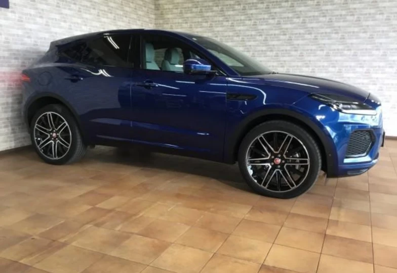Jaguar E-Pace Синий