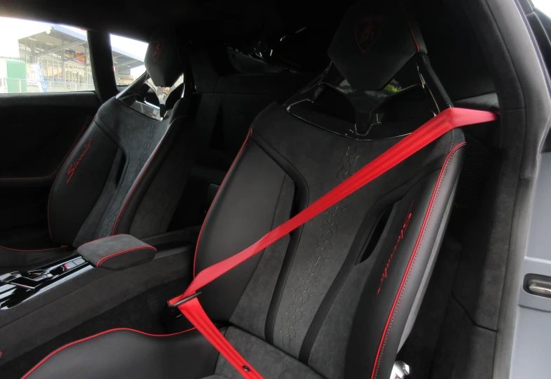 Lamborghini Huracan Серый