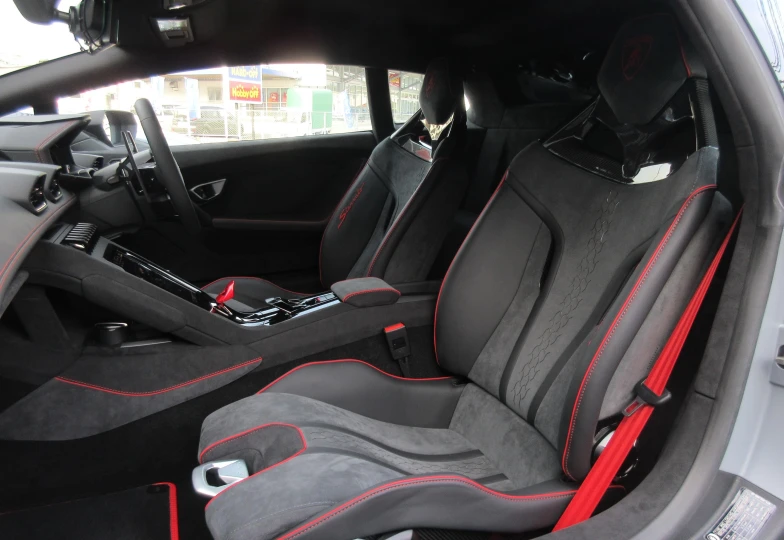Lamborghini Huracan Серый