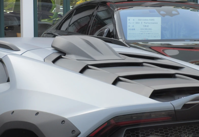 Lamborghini Huracan Серый