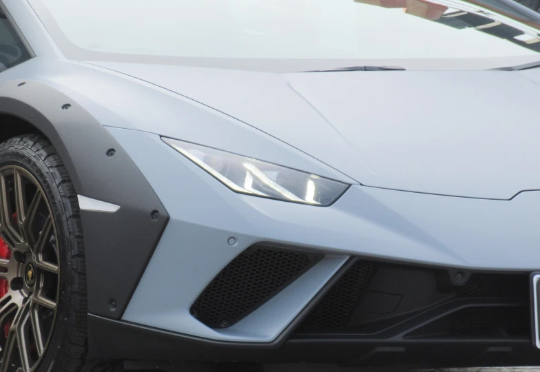 Lamborghini Huracan Серый