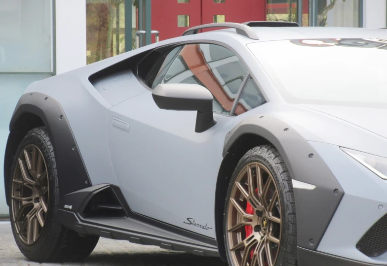 Lamborghini Huracan Серый