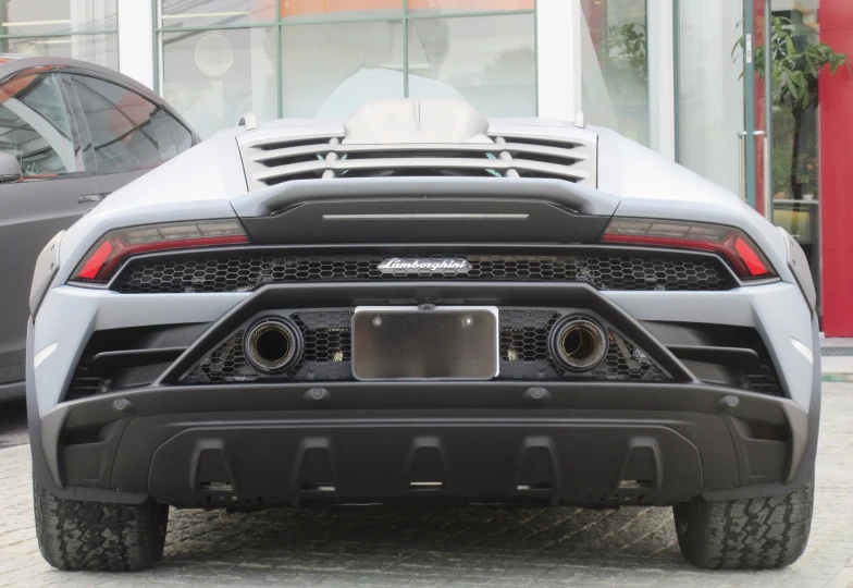 Lamborghini Huracan Серый