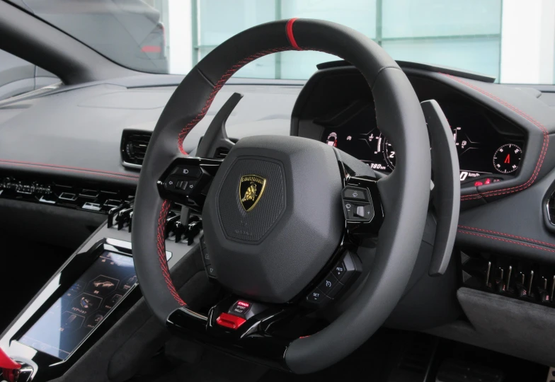 Lamborghini Huracan Серый
