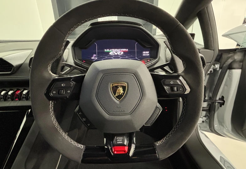 Lamborghini Huracan Серый
