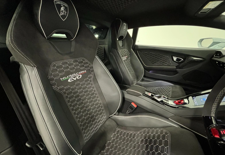 Lamborghini Huracan Серый