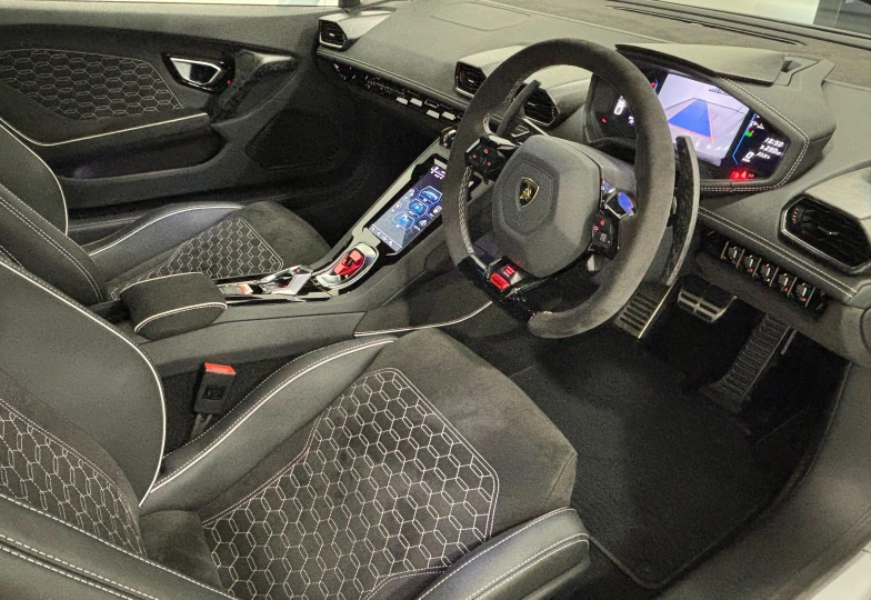 Lamborghini Huracan Серый