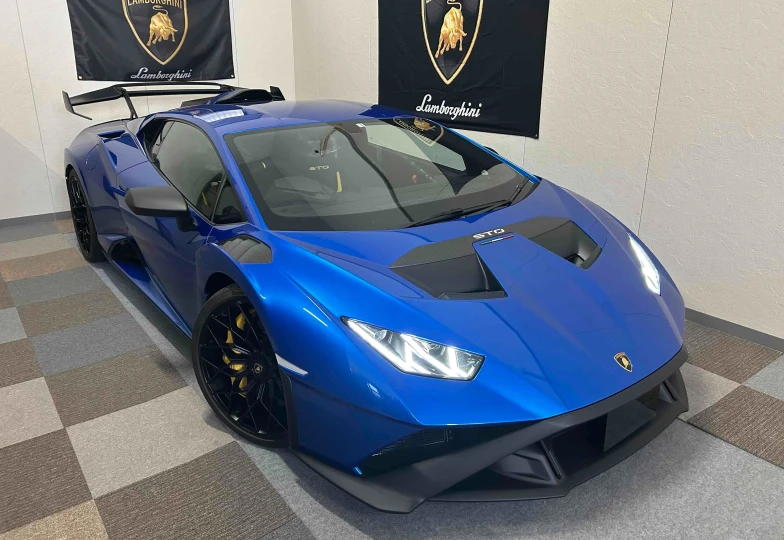 Lamborghini Huracan Синий
