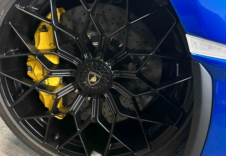 Lamborghini Huracan Синий