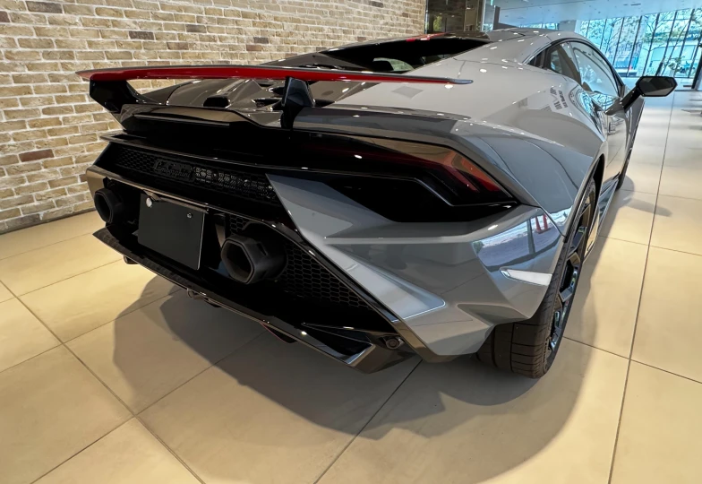 Lamborghini Huracan Серый