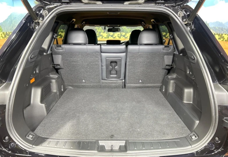 Mitsubishi Outlander Черный