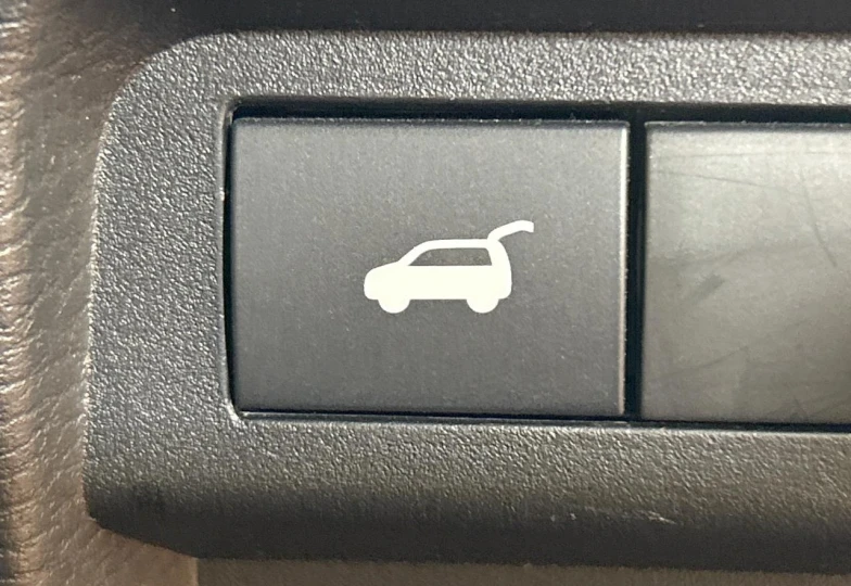 Mitsubishi Outlander Черный