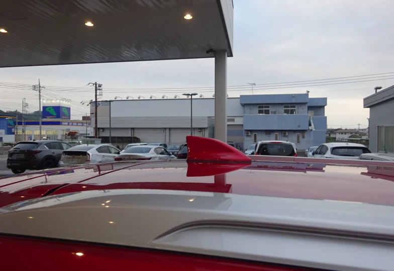 Mitsubishi Outlander Красный