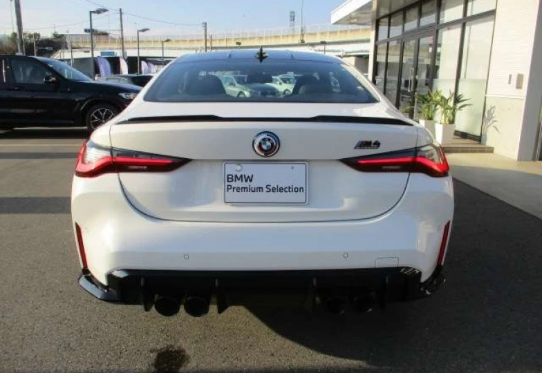 BMW M4 Белый