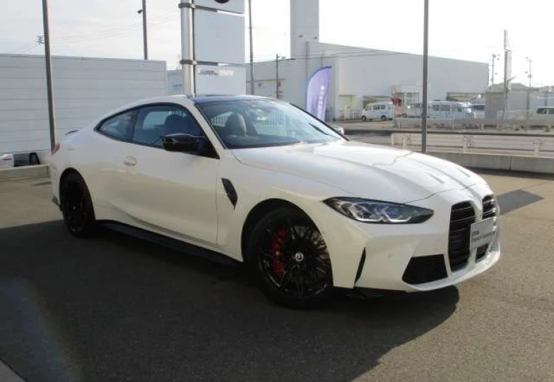 BMW M4 Белый