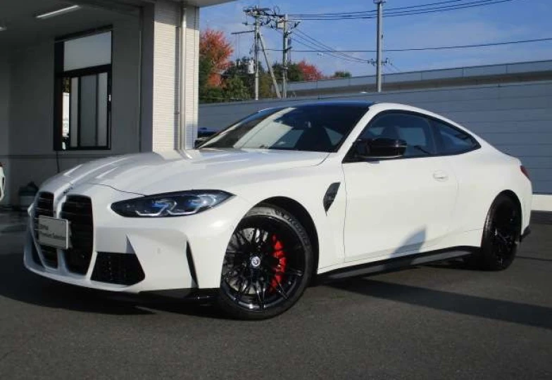 BMW M4 Белый