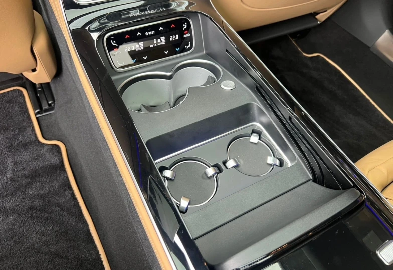 Mercedes S class Бежевый
