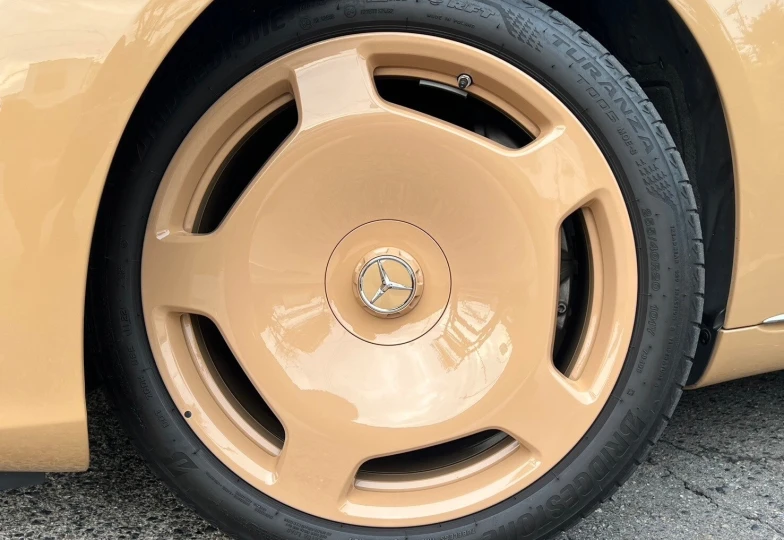 Mercedes S class Бежевый