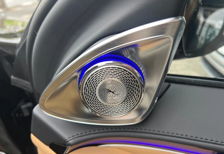 Mercedes S class Бежевый