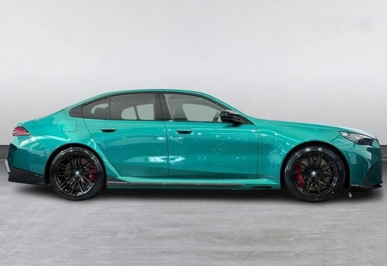 BMW M5 Бирюзовый