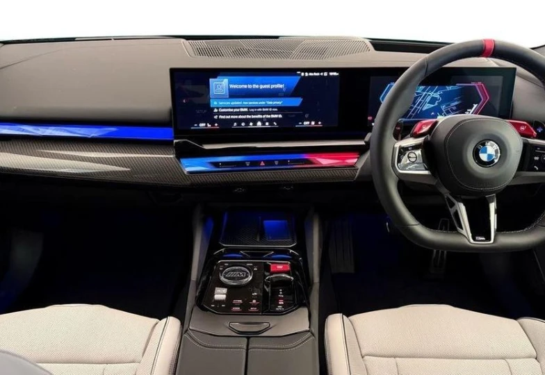 BMW M5 Бирюзовый