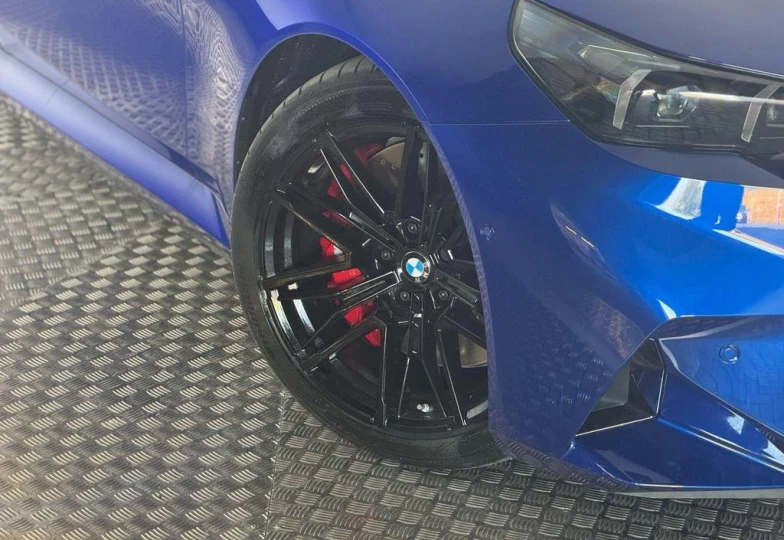 BMW M5 Синий