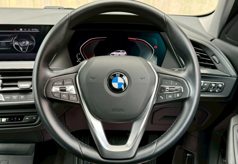 BMW 1 series Белый