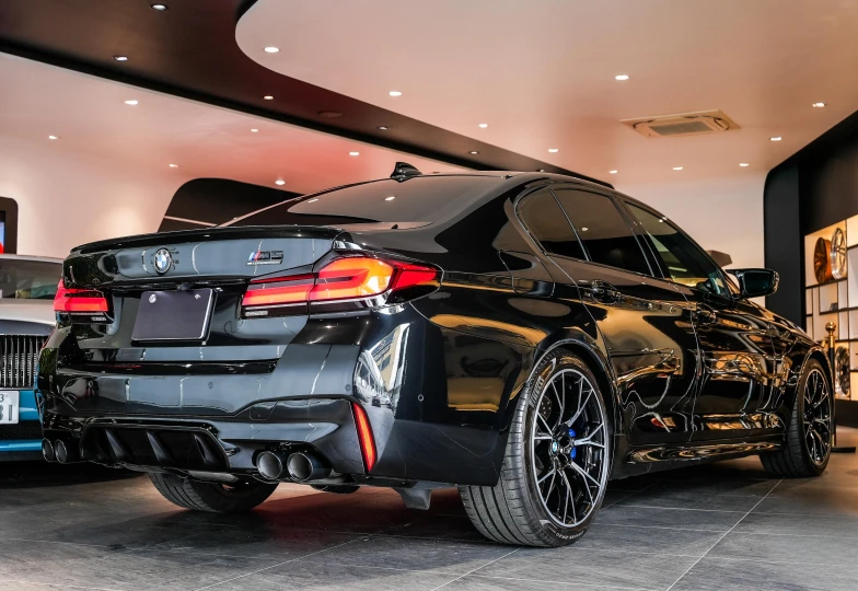 BMW M5 Черный