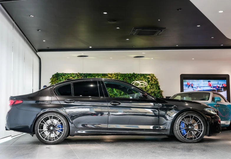 BMW M5 Черный