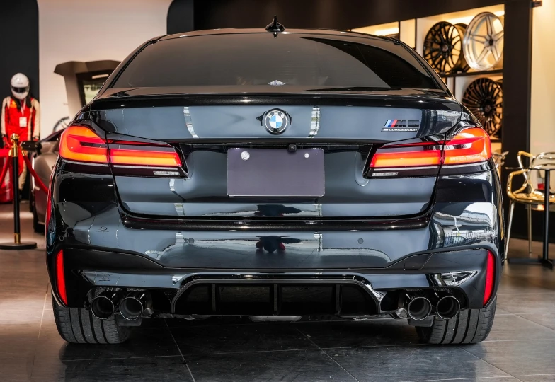 BMW M5 Черный