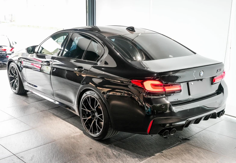 BMW M5 Черный