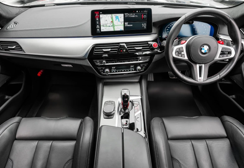 BMW M5 Черный