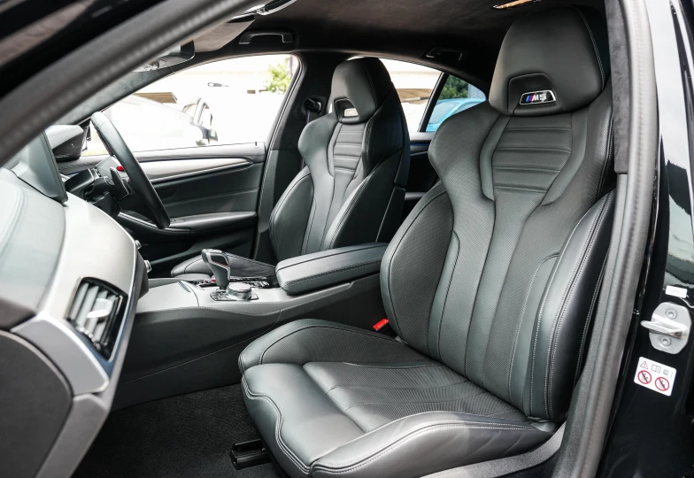 BMW M5 Черный