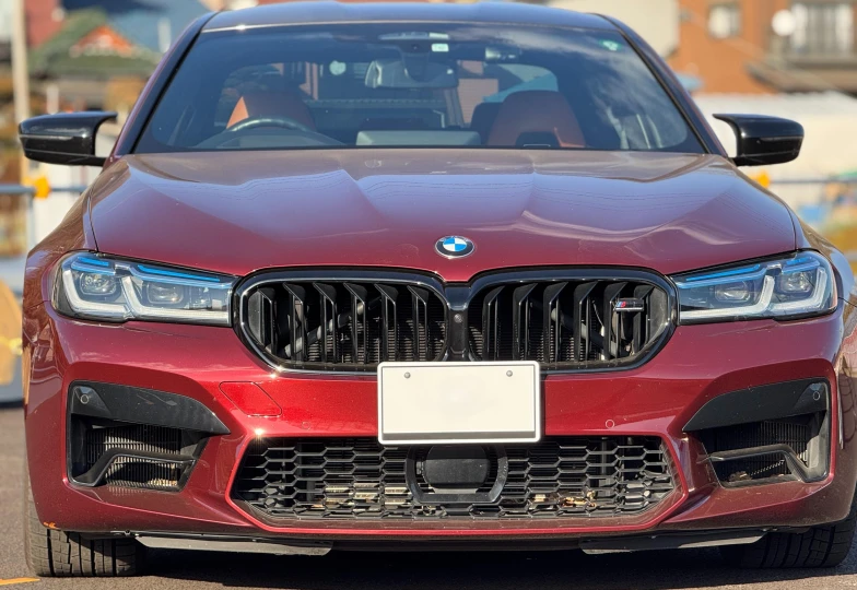 BMW M5 Красный