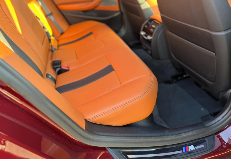 BMW M5 Красный