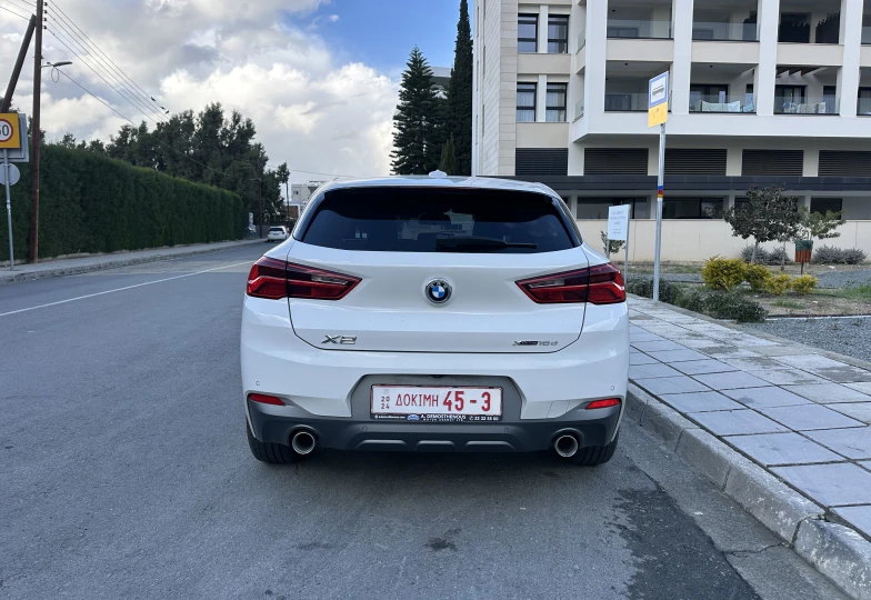 BMW X2 White
