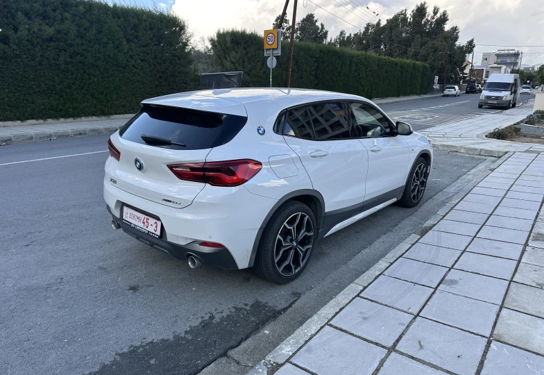 BMW X2 White
