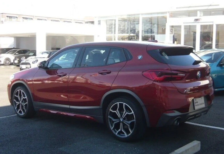 BMW X2 Оранжевый