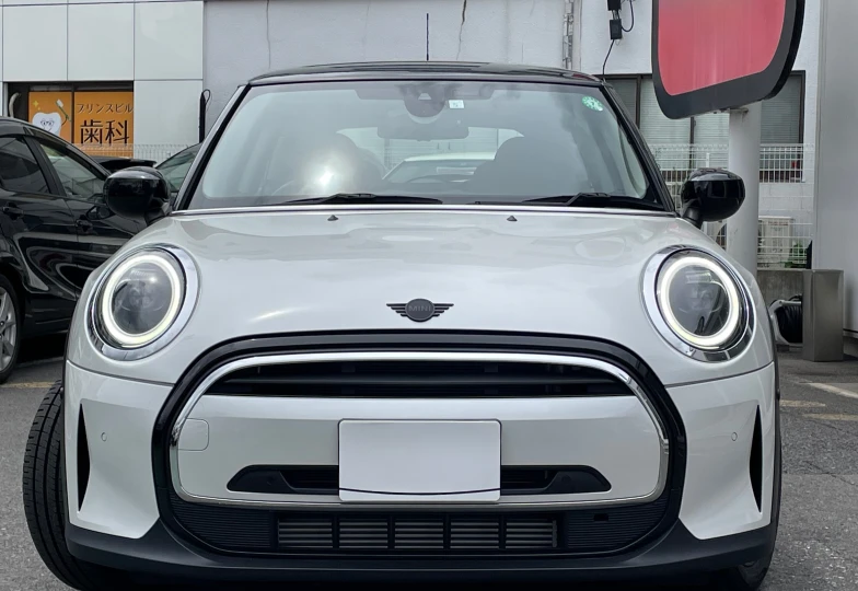 Mini Hatch Белый