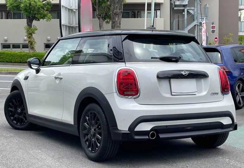 Mini Hatch Белый