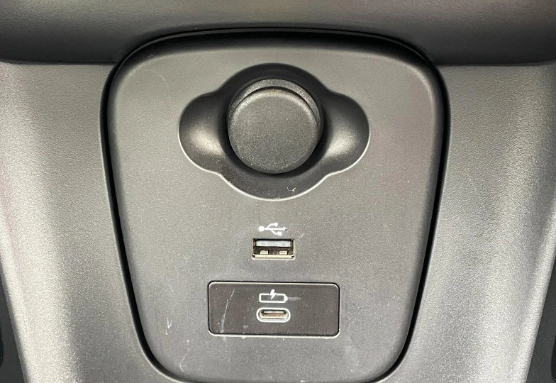 Mini Hatch Белый