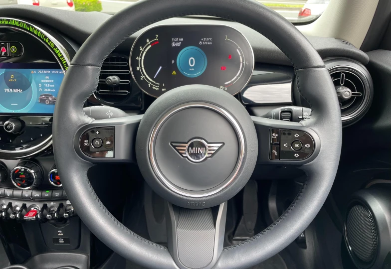Mini Hatch Белый