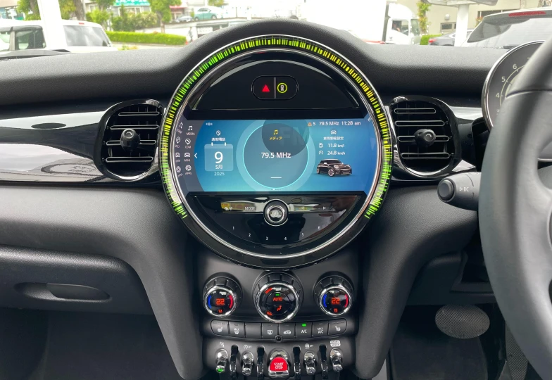 Mini Hatch Белый