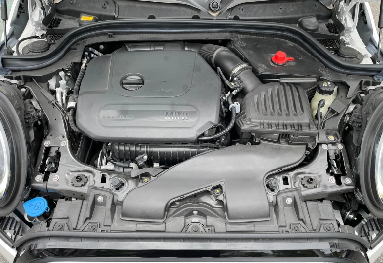 Mini Hatch Белый
