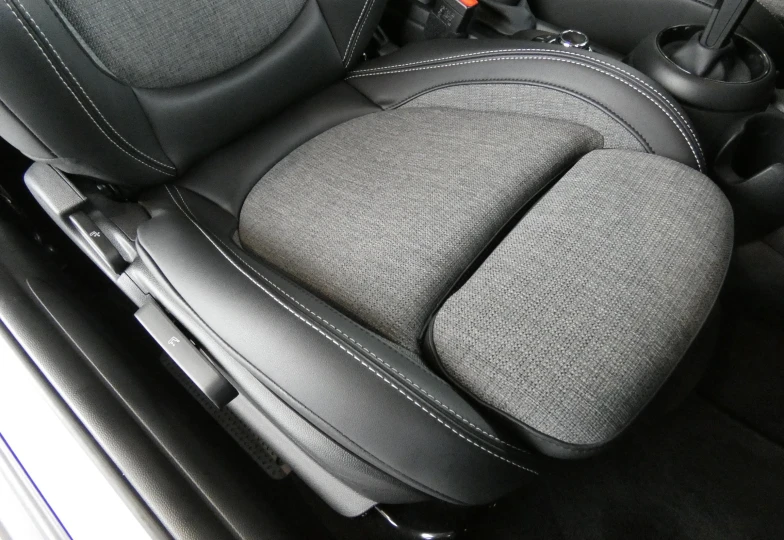 Mini Hatch Зеленый