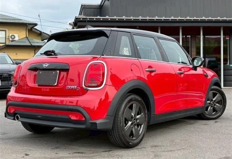 Mini Hatch Красный