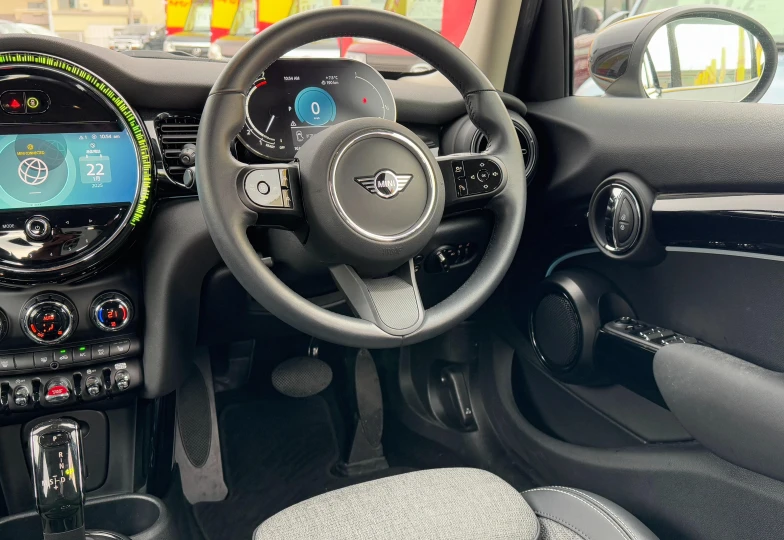 Mini Hatch Grey